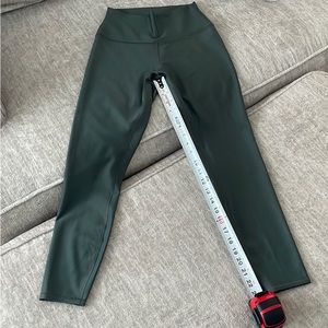 alo Airlift 7/8 legging - dark cactus